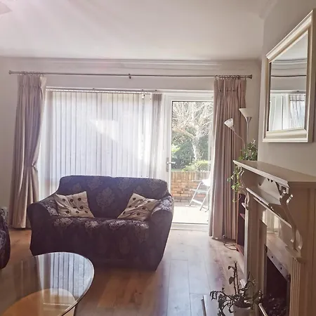 منزل للإقامة Single In Charming With The Terrace And The Cat In Sandymount *