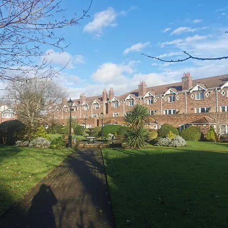 Single In A Charming With The Terrace In Sandymount